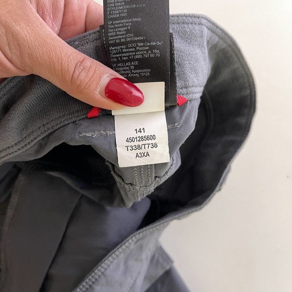 The North Face (40 40x32) Nylon Stretch Convertible Pants Zip Off - Picture 10 of 12